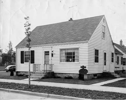 Cape Cod House at 693 N. 28th St. in 1907 now 2021 N. 28th St.